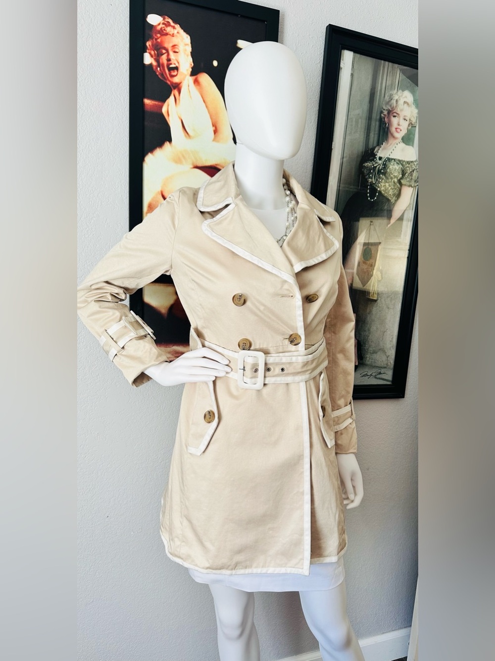 Banana Republic Petite Beige Contrast Trim Belted Trench Coat